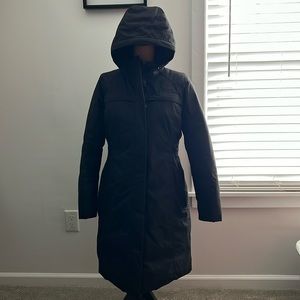 COPY - Women North Face Puffer Parka -Medium